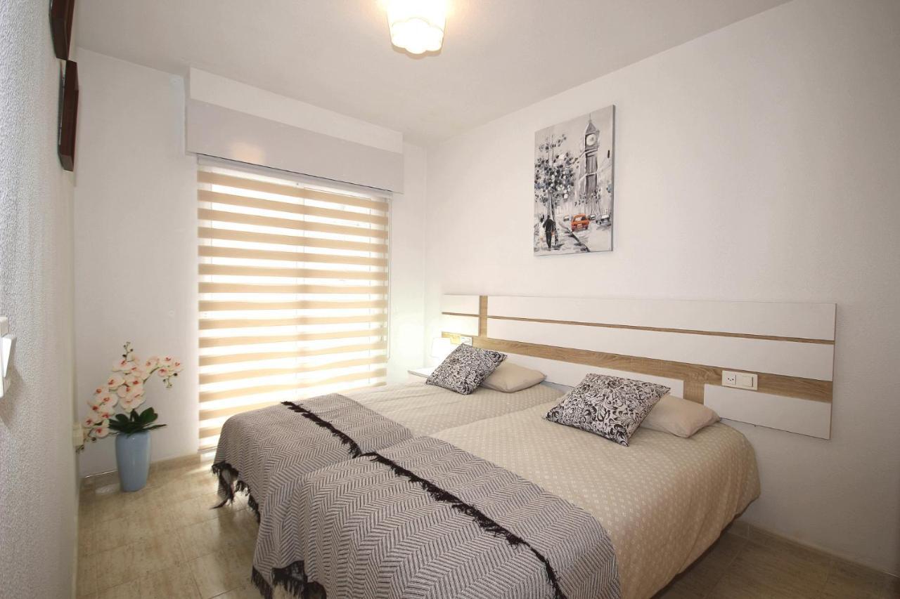 Del Cura Beach Apartment Torrevieja Eksteriør billede