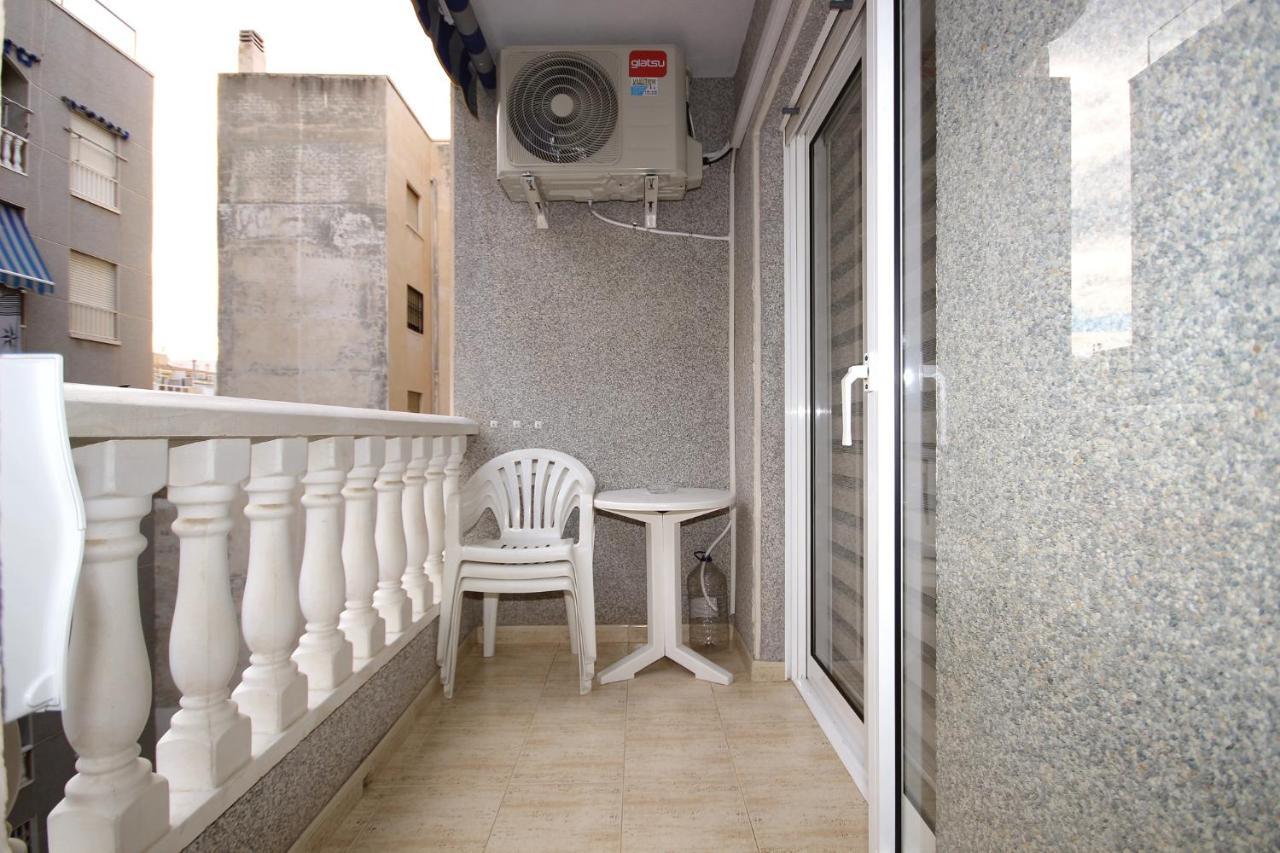 Del Cura Beach Apartment Torrevieja Eksteriør billede