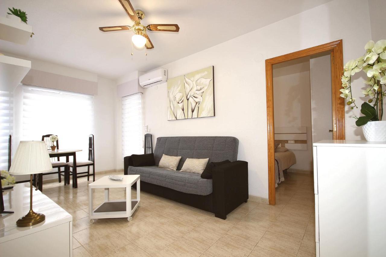 Del Cura Beach Apartment Torrevieja Eksteriør billede