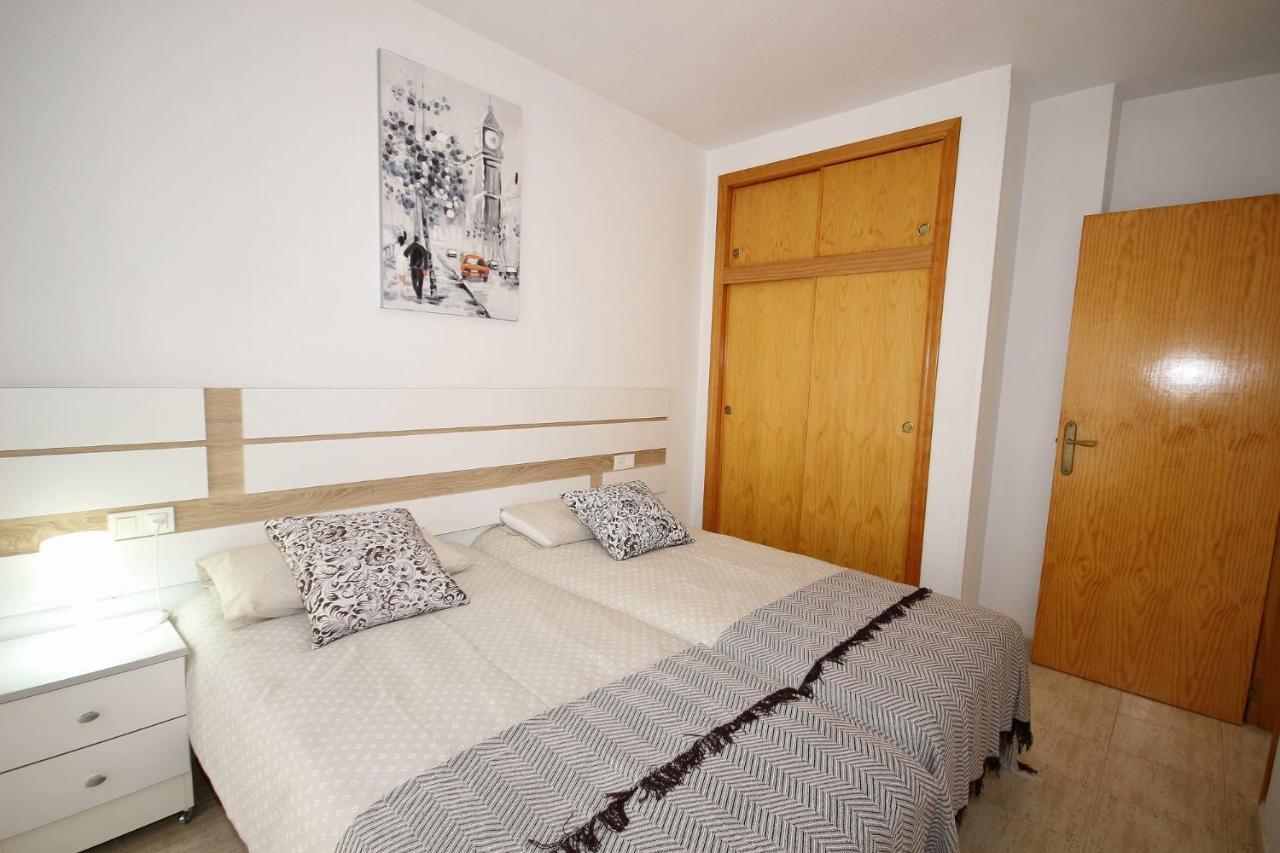 Del Cura Beach Apartment Torrevieja Eksteriør billede